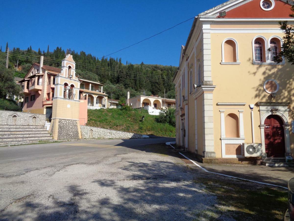 Harry'S Retreat Guest House Klimatia Exterior photo